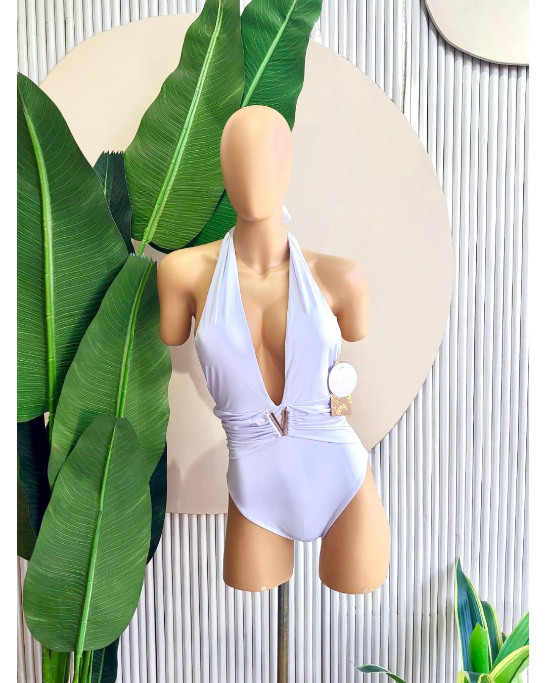 Completo Halter con Hebilla en V & Control de Abdomen