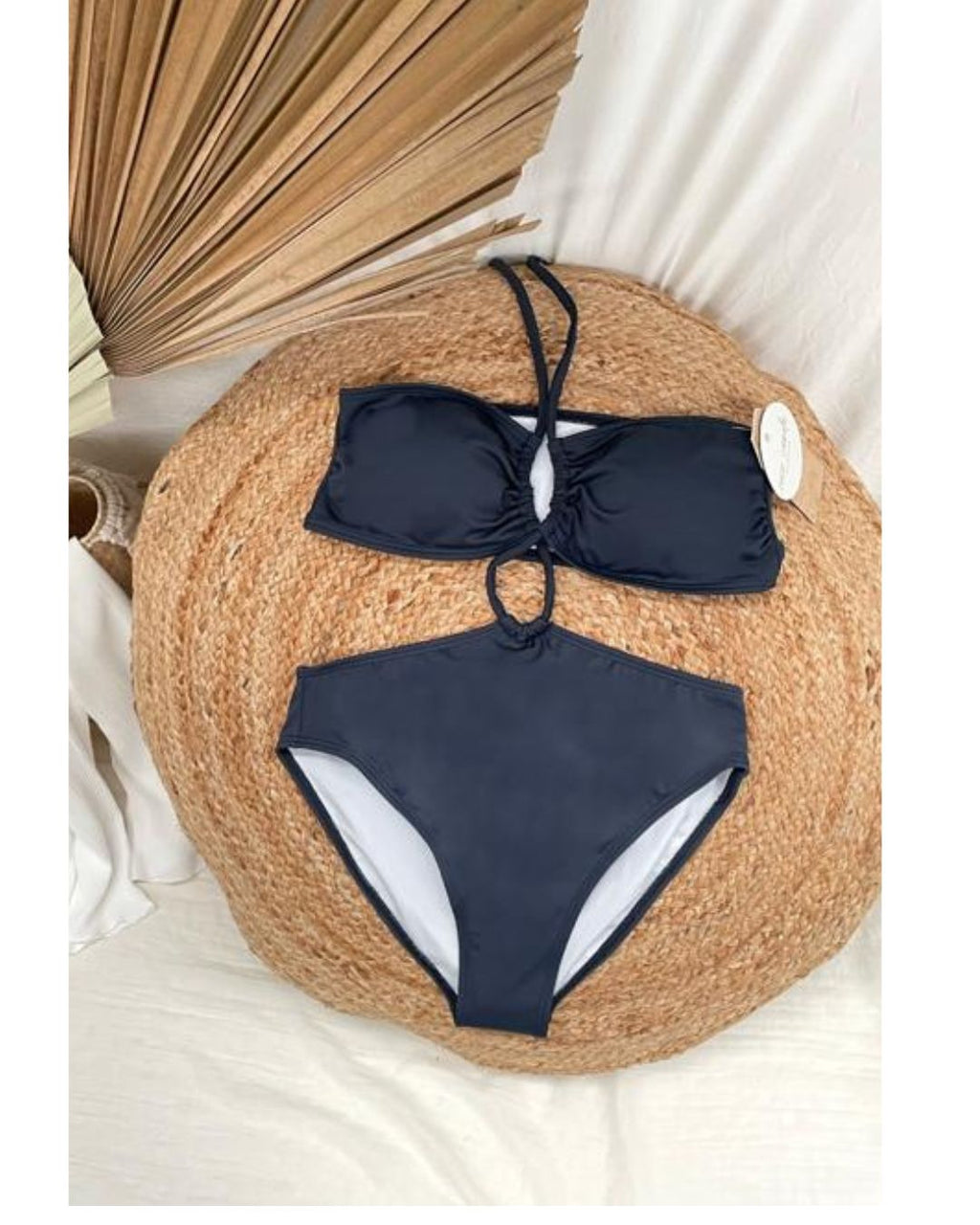 Trikini Liso con Cintas